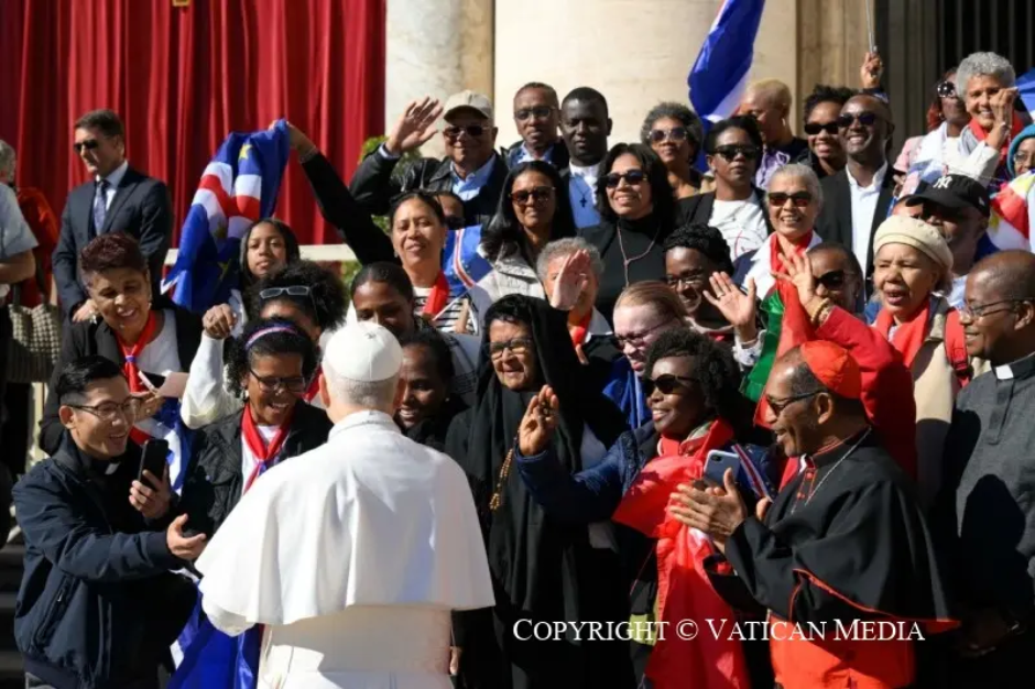 Tiếp kiến chung Năm thánh (04/10/2025): Hy vọng là chọn lựa - Thánh Clara thành Assisi